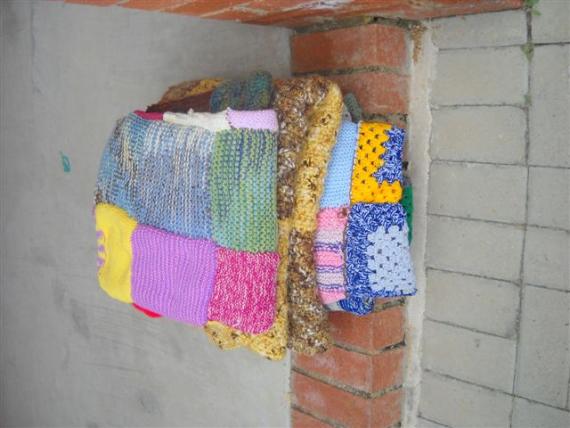 Duislig en Mez'o Help met Brei projek